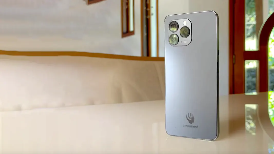 The Unplugged Phone: Inside LibertOS Operating System